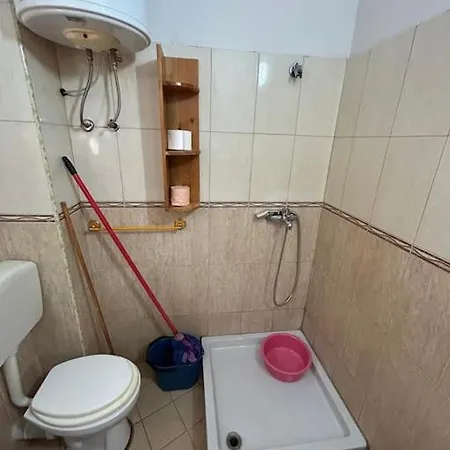 Rezidenca Hasanaj 27 Apartamento