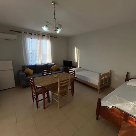 Rezidenca Hasanaj 27 Lägenhet Durrës